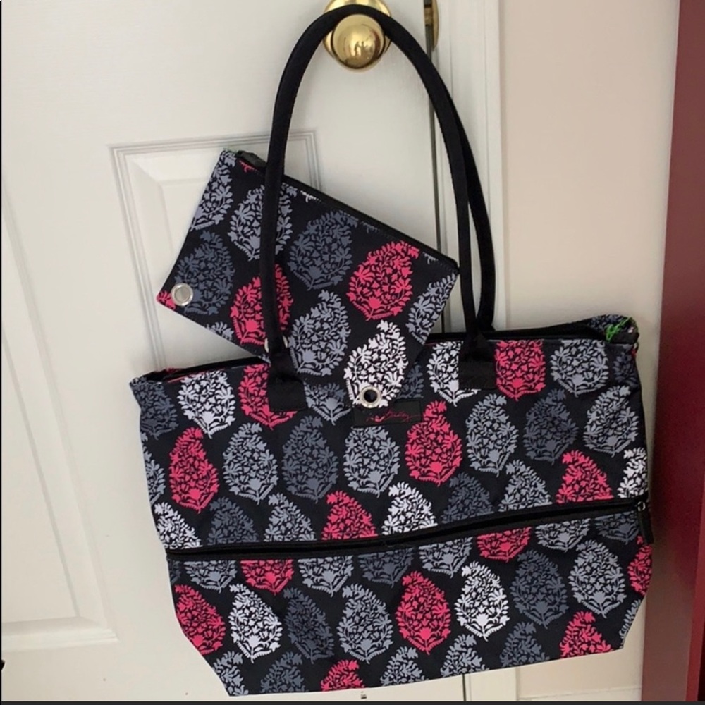 NWOT Vera Bradley matching tote and pouch set